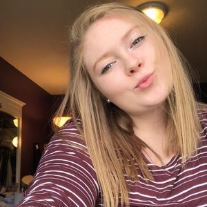 Meet your Posher, Hayley